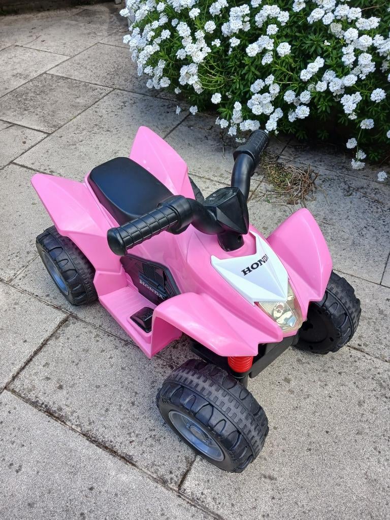 Mooie roze quad voor de allerkleinsten., Kinderen en Baby's, Speelgoed | Buiten | Accuvoertuigen, Ophalen