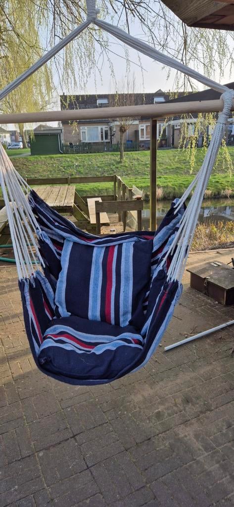 Comfortabele zitschommel met kussen voor binnen/buiten, Ophalen, Zo goed als nieuw, Eenpersoons, Binnen