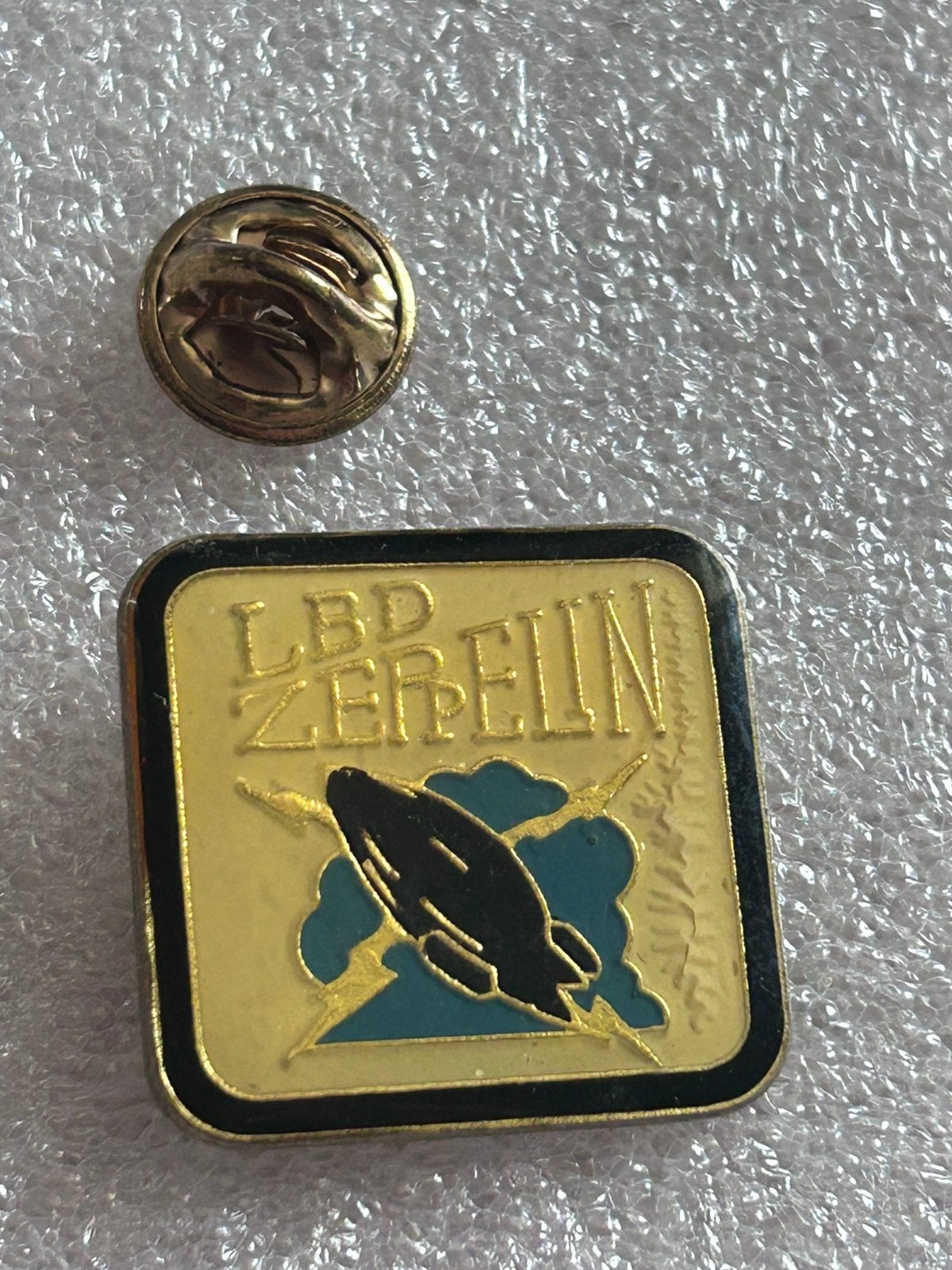 Led zeppelin, Ophalen of Verzenden, Zo goed als nieuw, Overige onderwerpen, Speldje of Pin