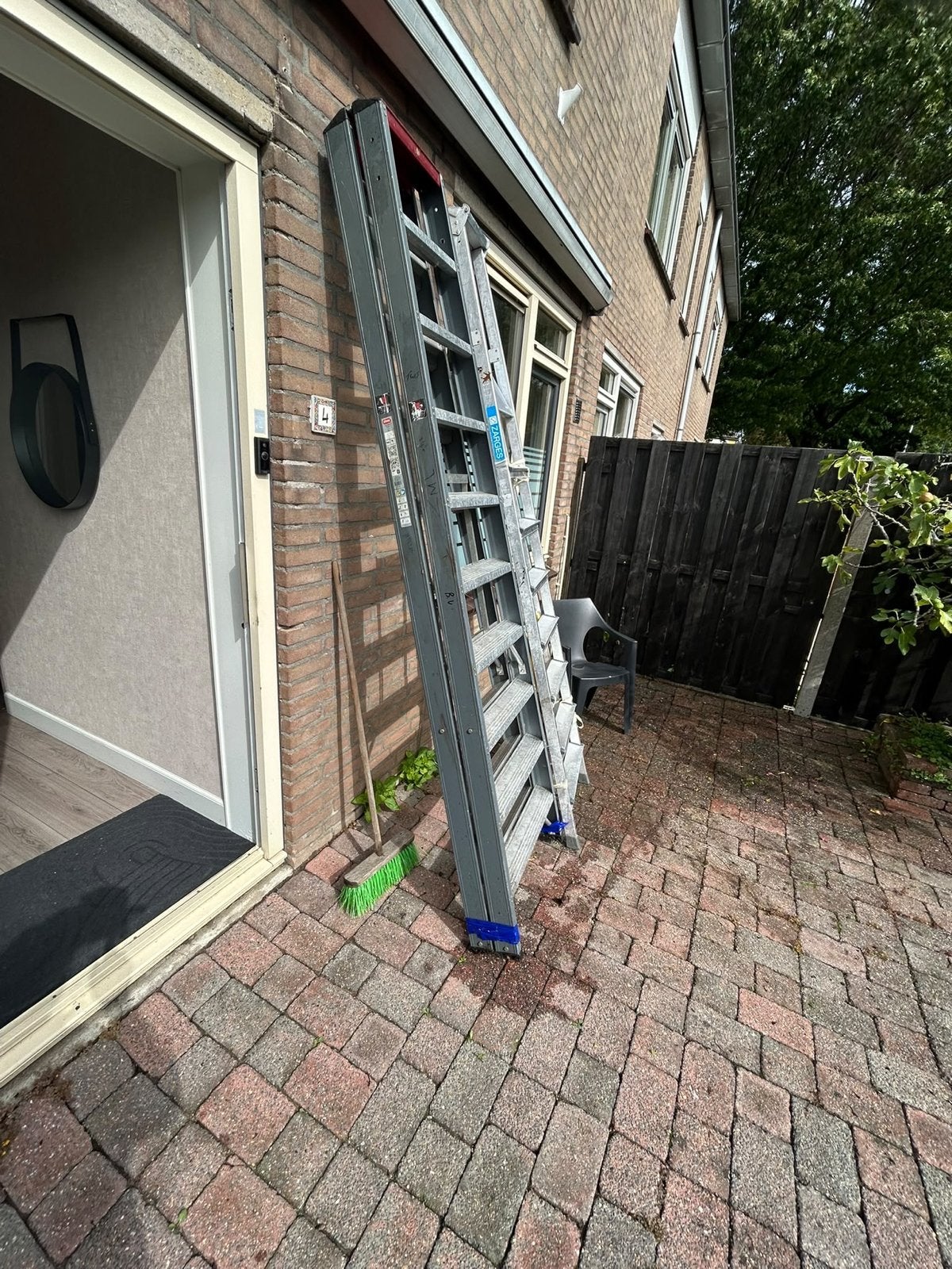 Set van 2 ladders - Zarges en onbekend merk, Doe-het-zelf en Verbouw, Gebruikt, Ophalen of Verzenden, Ladder, Opvouwbaar of Inschuifbaar