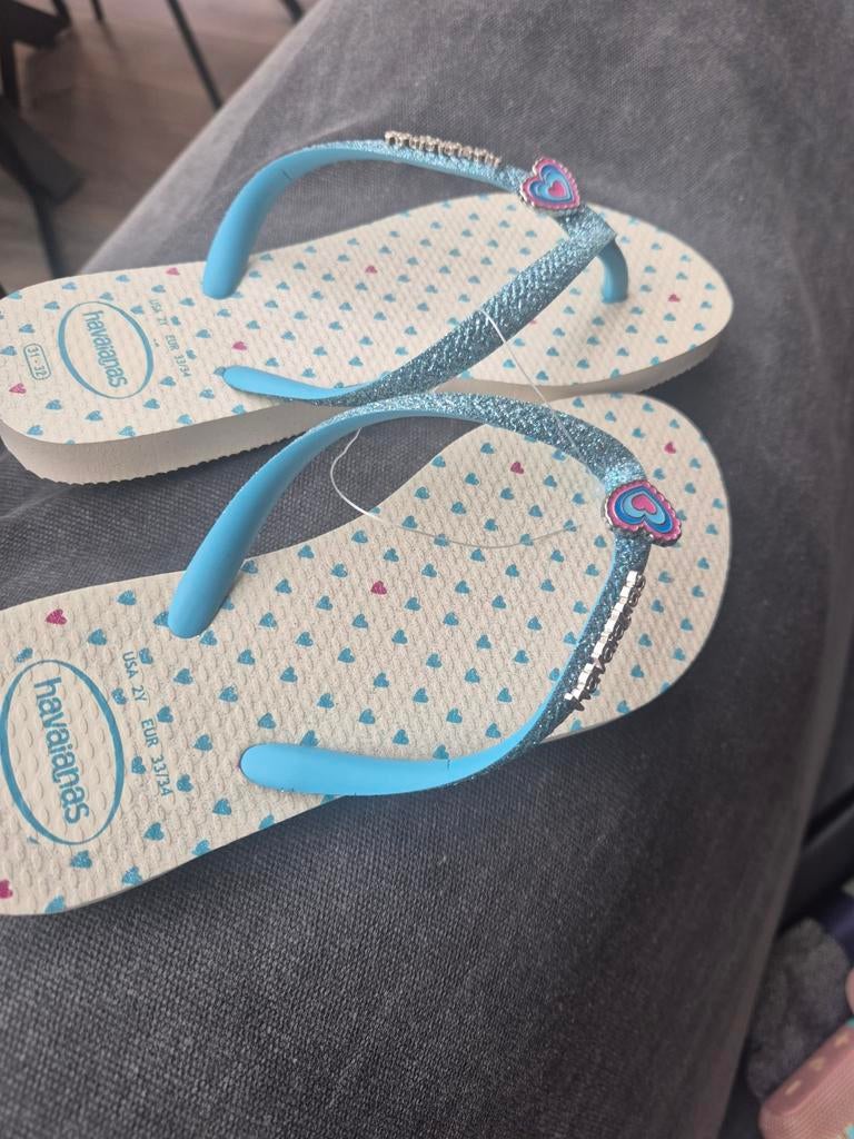 Havaianas teenslippers met hartjes en glitter, maat 27/28, Kinderen en Baby's, Kinderkleding | Schoenen en Sokken, Meisje, Overige typen
