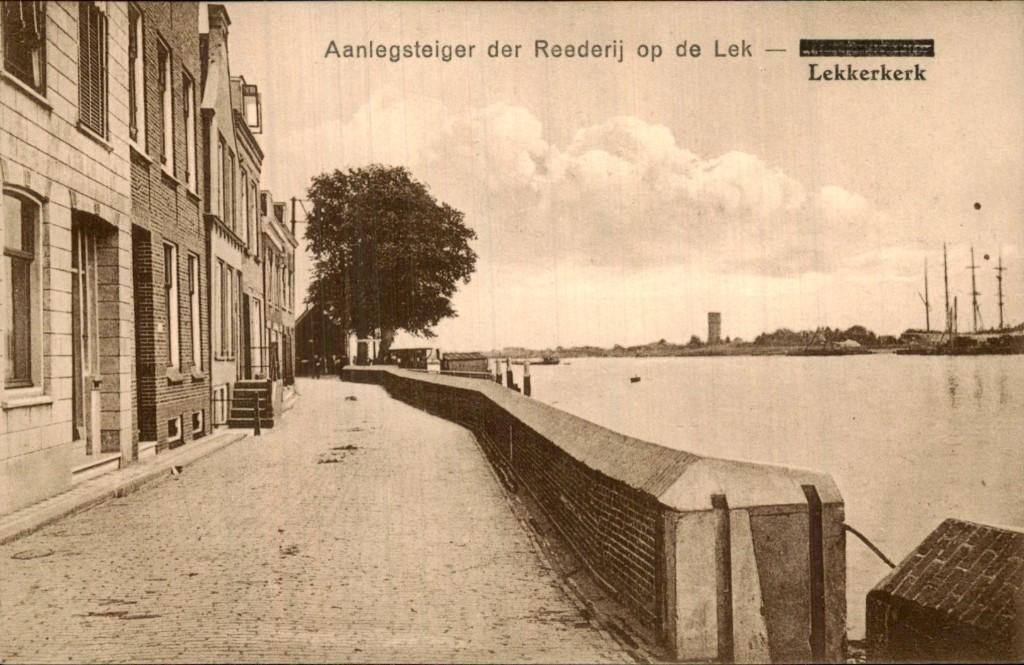 Lekkerkerk - Aanlegsteiger - Reederij op de Lek, Verzamelen, Ansichtkaarten | Nederland, Ophalen of Verzenden, Voor 1920, Ongelopen