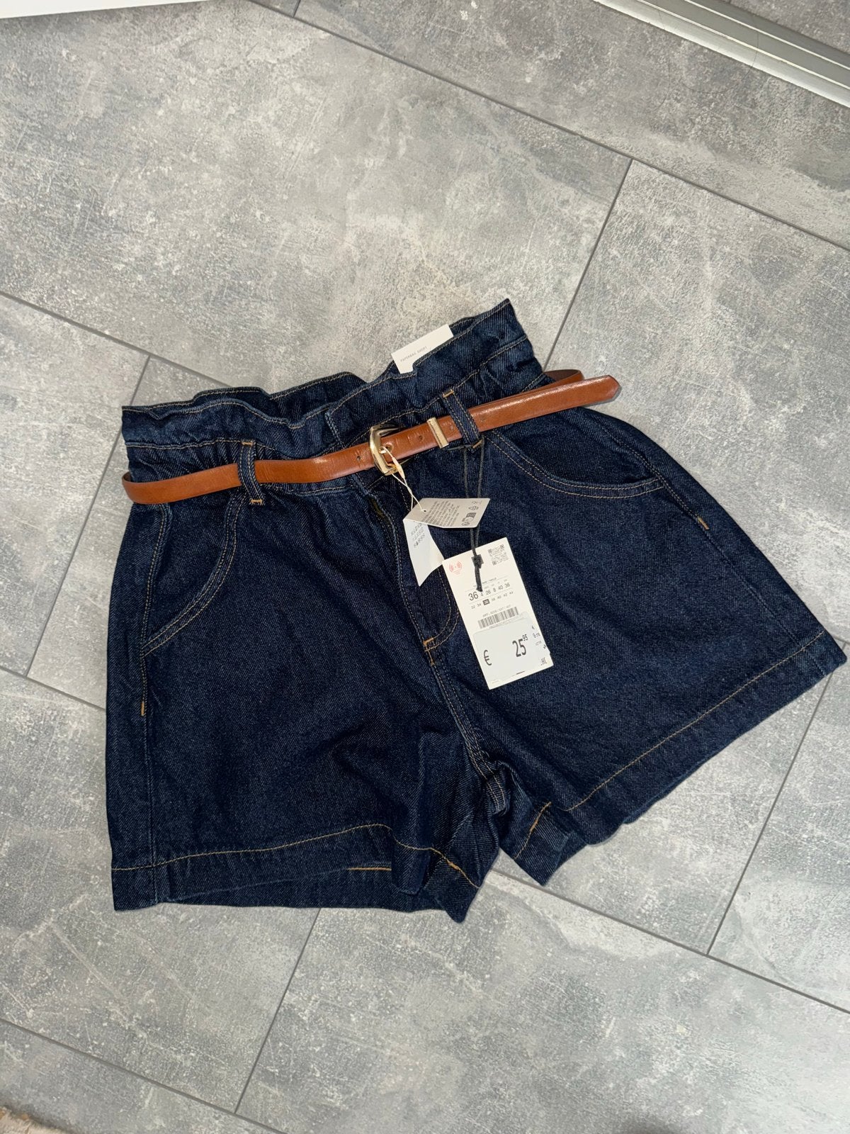 Zara denim shorts met riem - Maat 36 (S), Kleding | Dames, Kort, Blauw, Nieuw, Ophalen of Verzenden