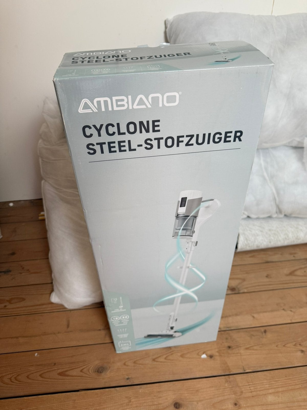 Compleet Nieuwe stofzuiger steelstofzuiger ambiano, Witgoed en Apparatuur, Ophalen of Verzenden, Nieuw, Steelstofzuiger