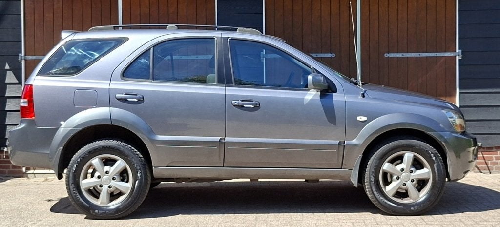 Kia Sorento 3.3 V6 Adventure | 4x4 | Trekhaak | Bluetooth |, Auto's, Kia, Automaat, Stof, Gebruikt, 1886 kg