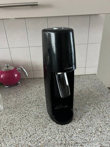 SodaStream bruiswatertoestel zwart (incl 3 cylinders, 1 vol), Ophalen, Gebruikt