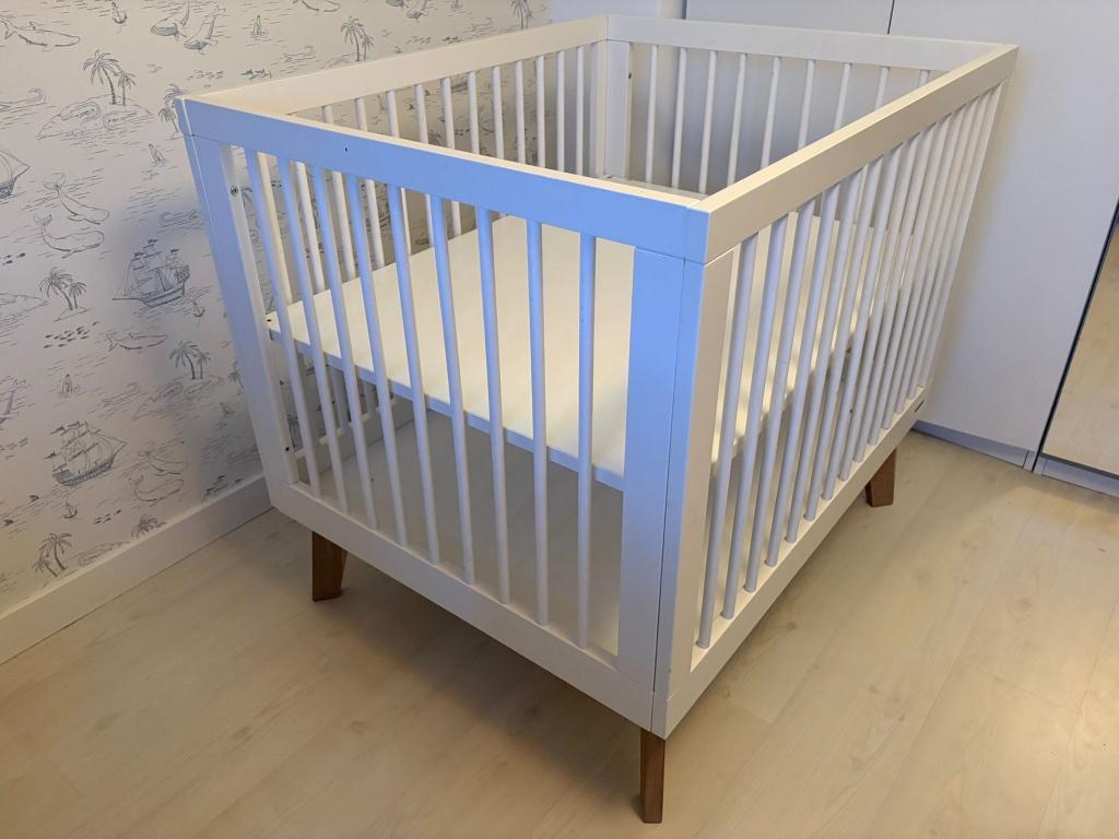 Kidsmill sixties box, Kinderen en Baby's, Boxen, Ophalen, Gebruikt, Vierkant, In hoogte verstelbaar