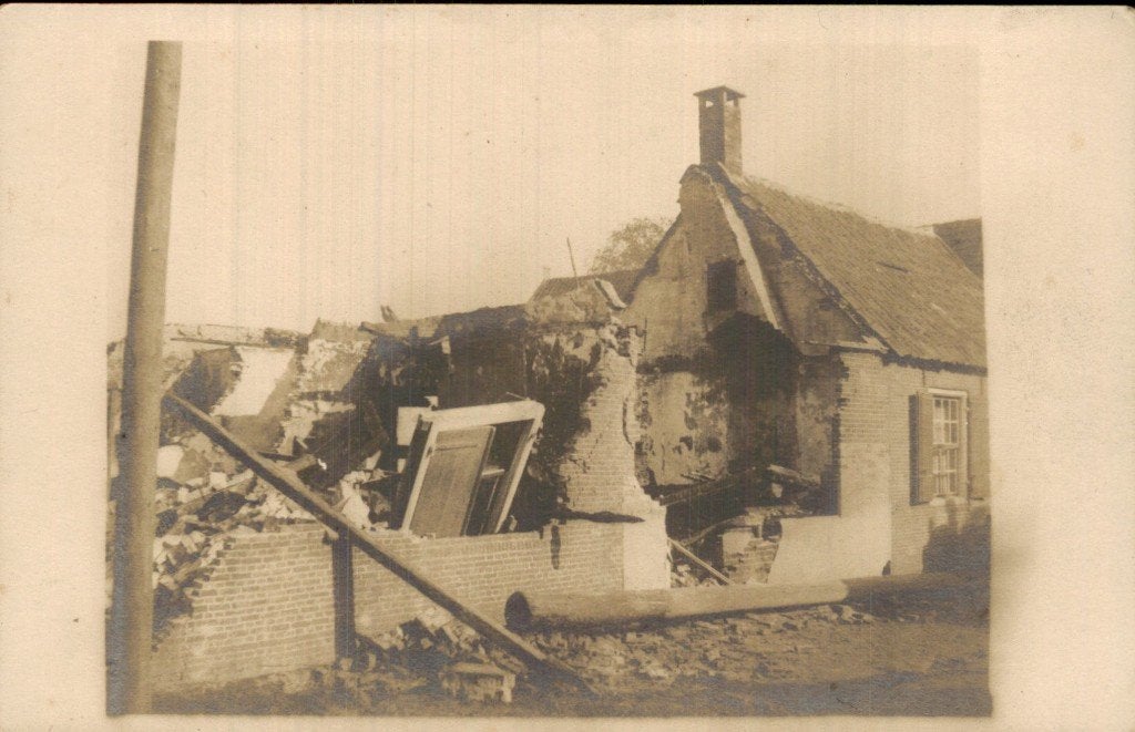 Bergambacht - Fotokaart - Huis - Verwoesting, Verzamelen, Ansichtkaarten | Nederland, Ophalen of Verzenden, Voor 1920, Ongelopen