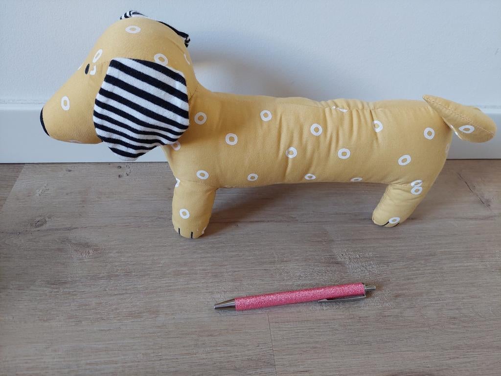 Leuke gele hond knuffel met stippen Hema, Ophalen of Verzenden, Zo goed als nieuw, Hond