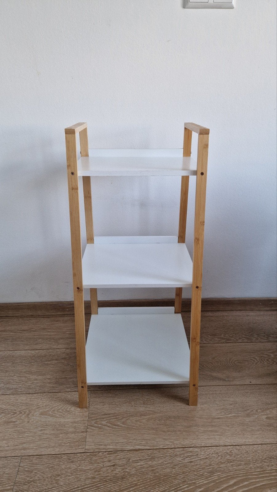 Compact rekje voor kruiden of decoratie - zo goed als nieuw, Ophalen