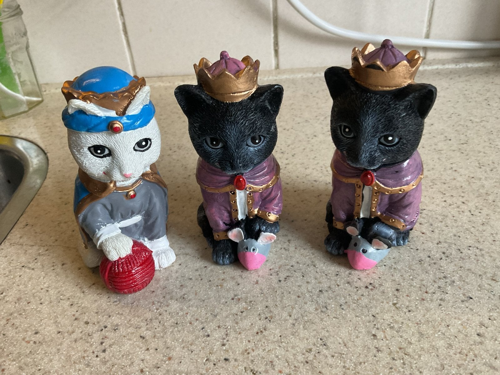 3 koningen katten beeldjes, Ophalen of Verzenden, Zo goed als nieuw, Dier
