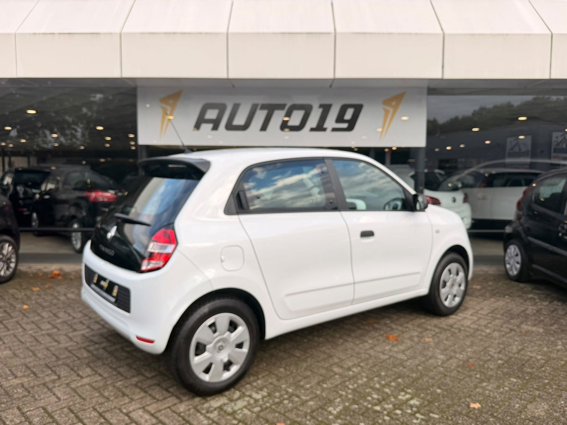 Renault Twingo 1.0 SCe Life, Auto's, Gebruikt, Emergency brake assist, 4 stoelen, Wit