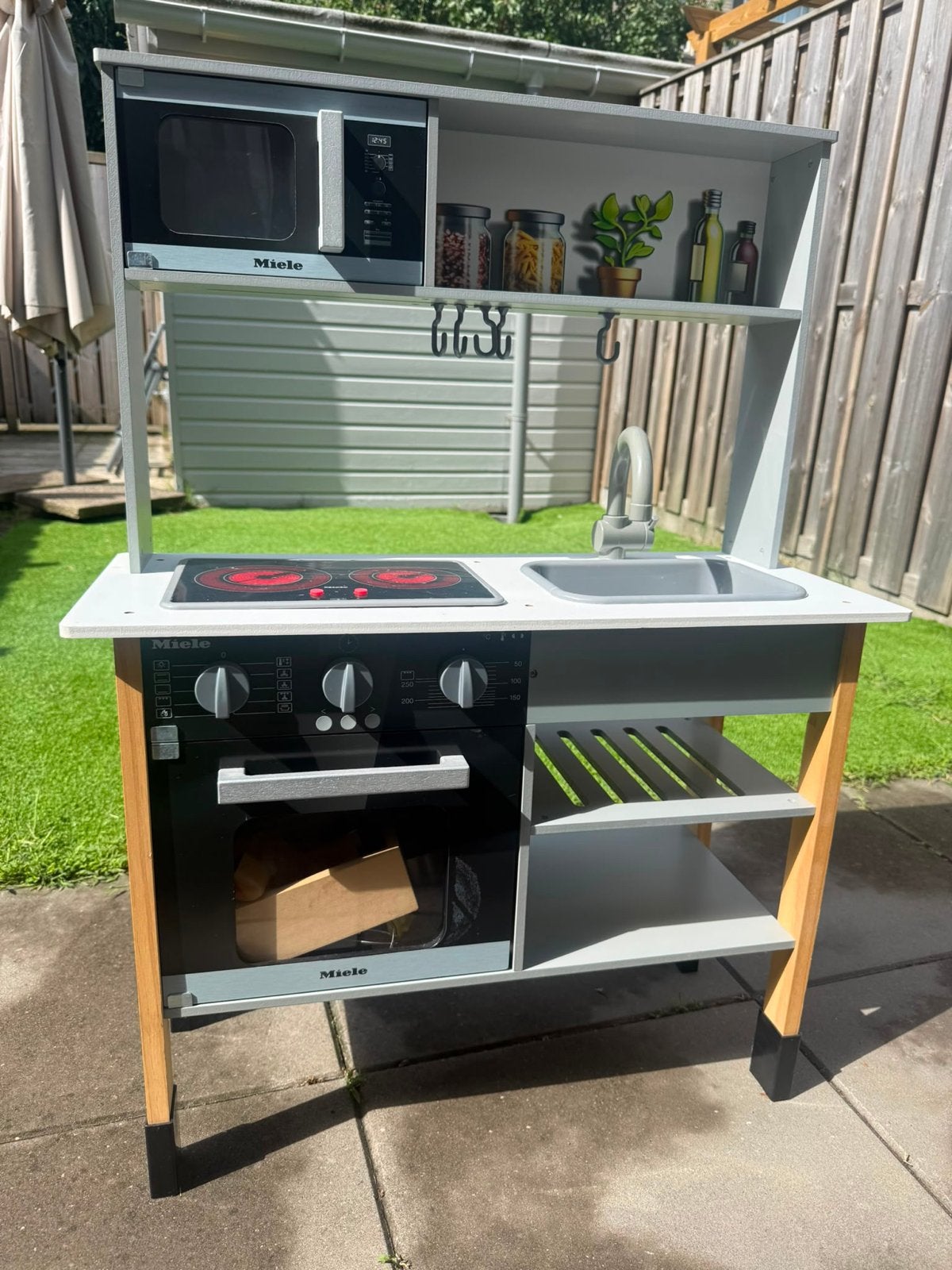 Miele Houten Speelkeuken met Oven en Magnetron (Moet weg!!), Ophalen, Zo goed als nieuw, Hout, Speelkeuken