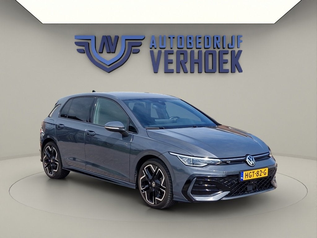 Volkswagen Golf 1.5 eTSI R-Line 360 Camera - NL Auto - Stu, Auto's, 12 maanden, Automatische klimaatregeling, Euro 6, 4 cilinders