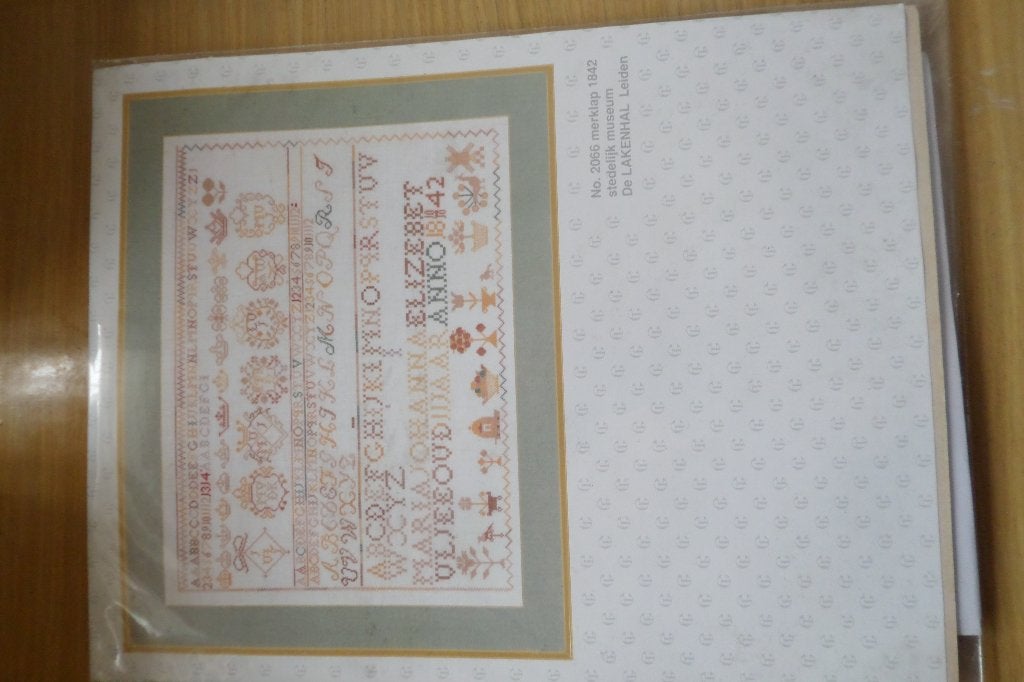 borduurpakket merklap lakenhal 1842, Ophalen of Verzenden, Nieuw, Handborduren, Borduurpakket