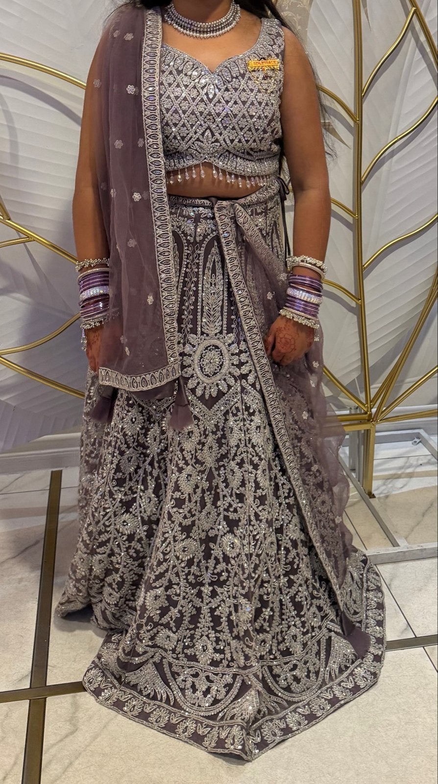 Prachtige paarse Indiase Lehenga - Zo goed als nieuw, Maat 38/40 (M), Overige typen, Paars, Ophalen of Verzenden