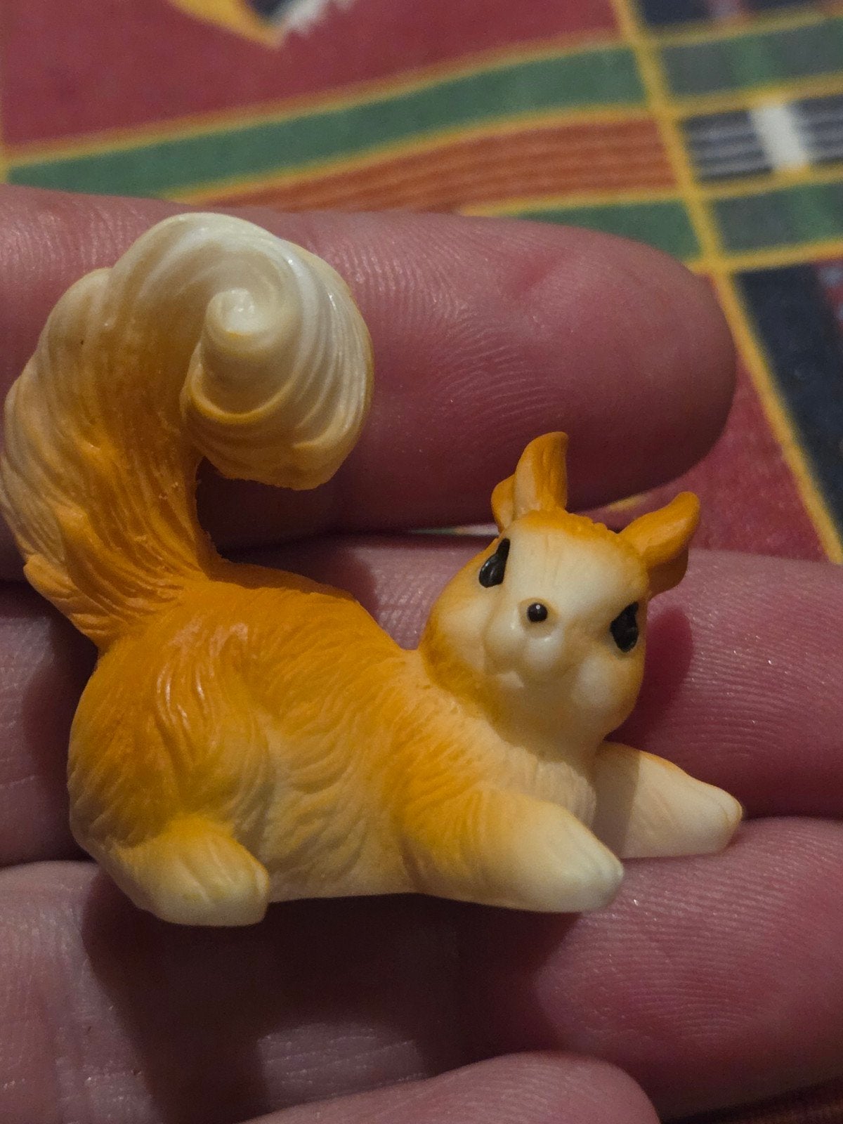 Kunststof miniatuur eekhoorn beeldje, Ophalen of Verzenden, Nieuw, Wild dier, Beeldje of Figuurtje