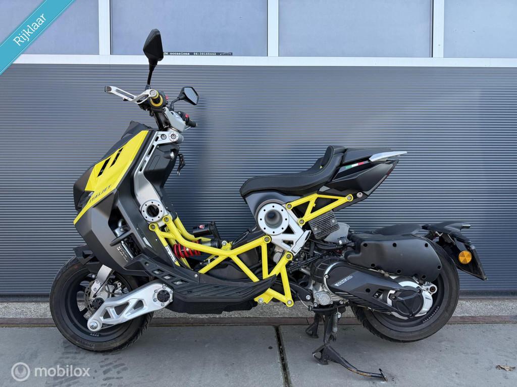 Italjet Dragster 200cc|4-Takt|Akrapovic|Malossi vario|, Motoren, Italie, 181 cc, Italjet@hotmail.com, Bedrijf