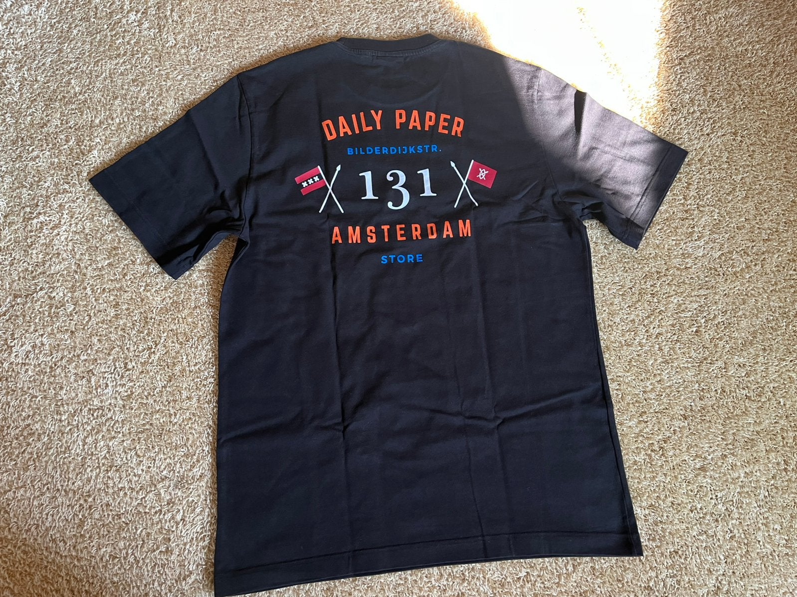 Daily Paper Amsterdam flagship Store shirt zwart mt. XL, Kleding | Heren, Ophalen of Verzenden, Zo goed als nieuw, Maat 56/58 (XL)