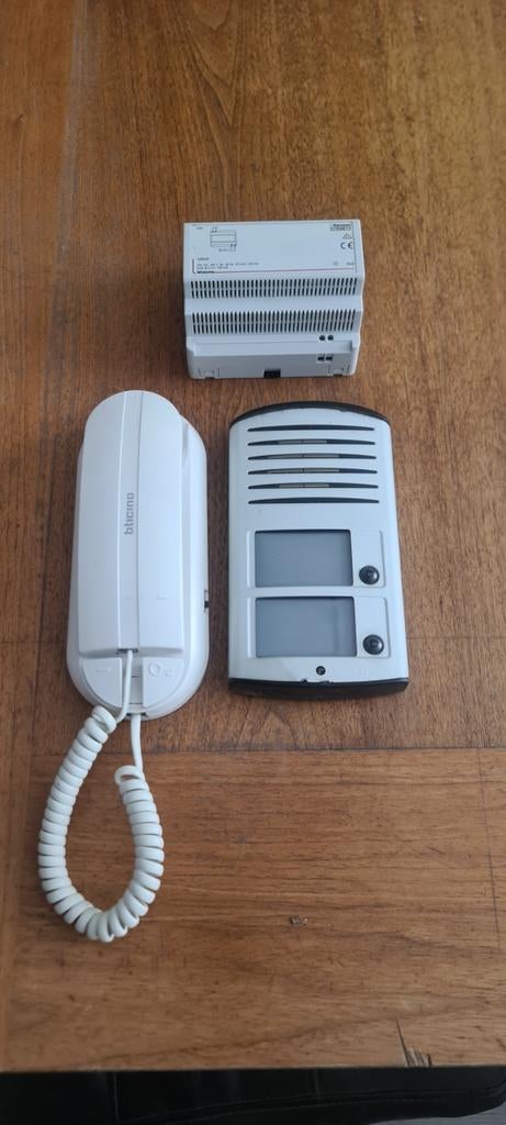 intercom bticino, Ophalen