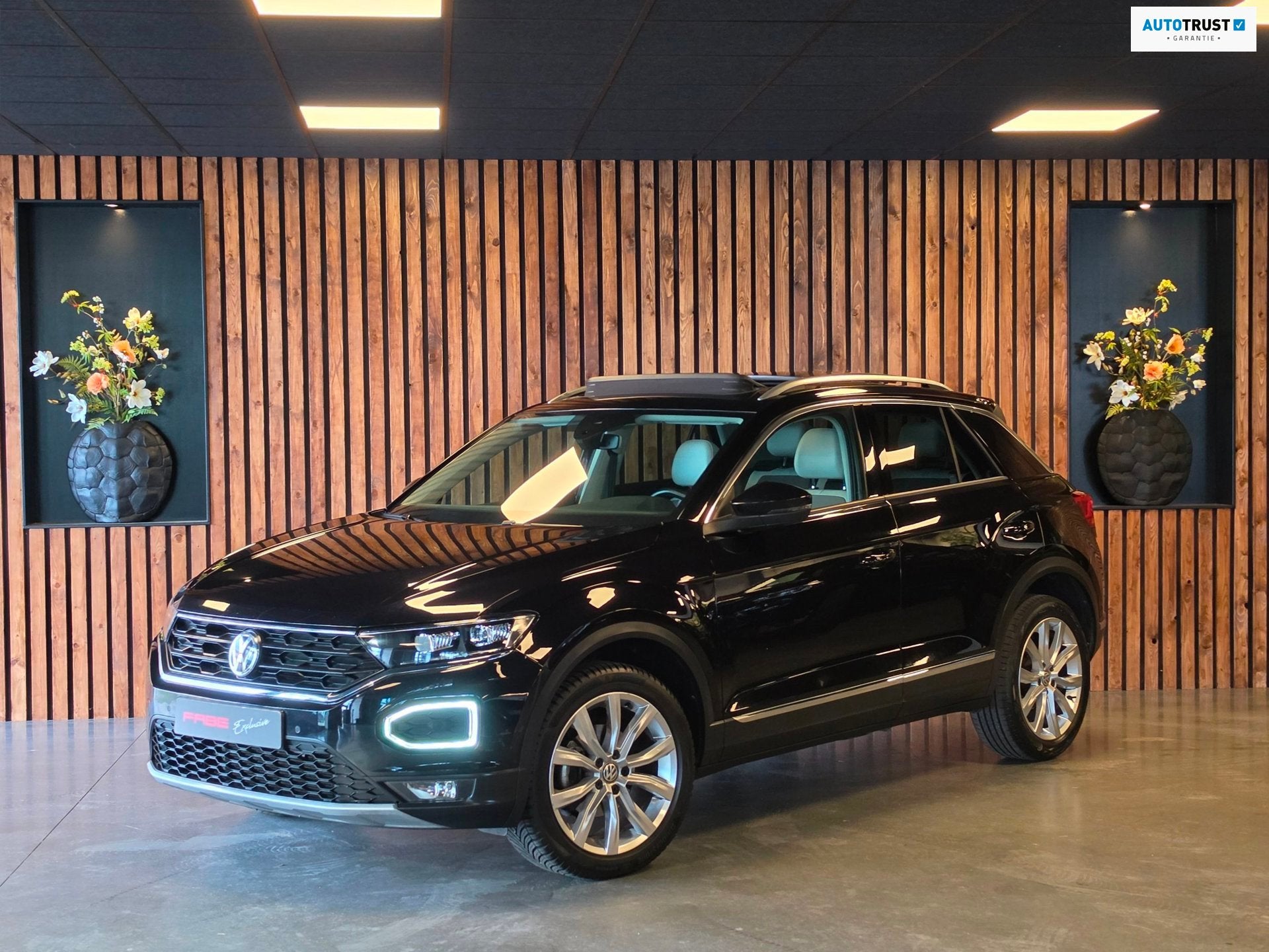 Volkswagen T-Roc 1.5 TSI Sport Business l Led l Pano l Virtu, Auto's, Volkswagen, 4 cilinders, 150 pk, Zwart, Bedrijf