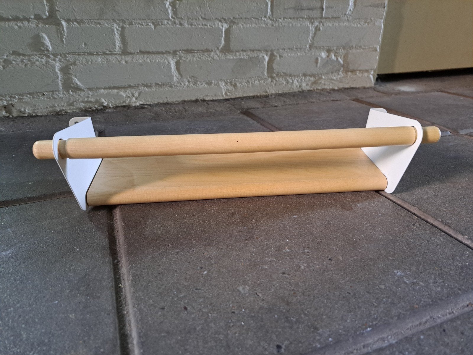 Ikea wandplank Nereby, Ophalen, Zo goed als nieuw