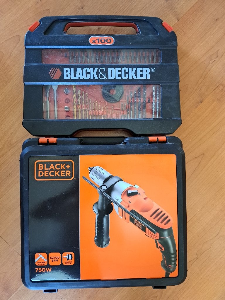 Black&Decker boormachine en accessoires, 600 watt of meer, Zo goed als nieuw, Klopboormechanisme, Ophalen