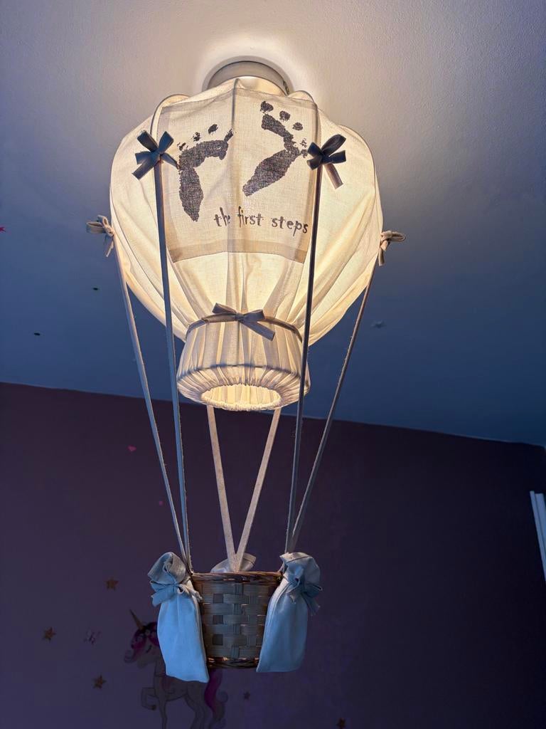 Schattige babykamer lamp 'The First Steps' - Zo goed als nie, Kinderen en Baby's, Kinderkamer | Inrichting en Decoratie, Ophalen of Verzenden