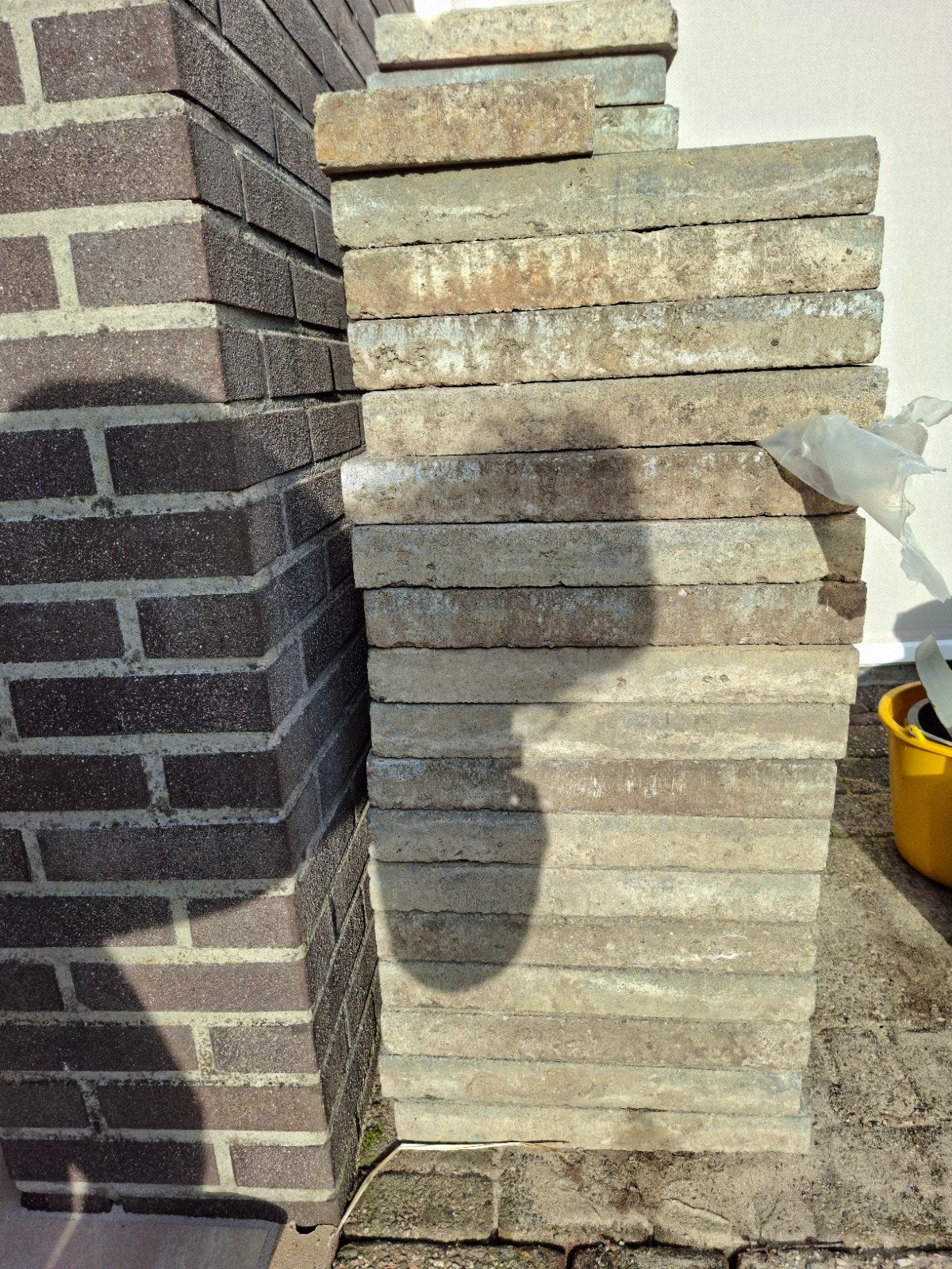 17 betontegels grijs 40x60x5 gratis ophalen, Ophalen, Gebruikt, Beton, Terrastegels