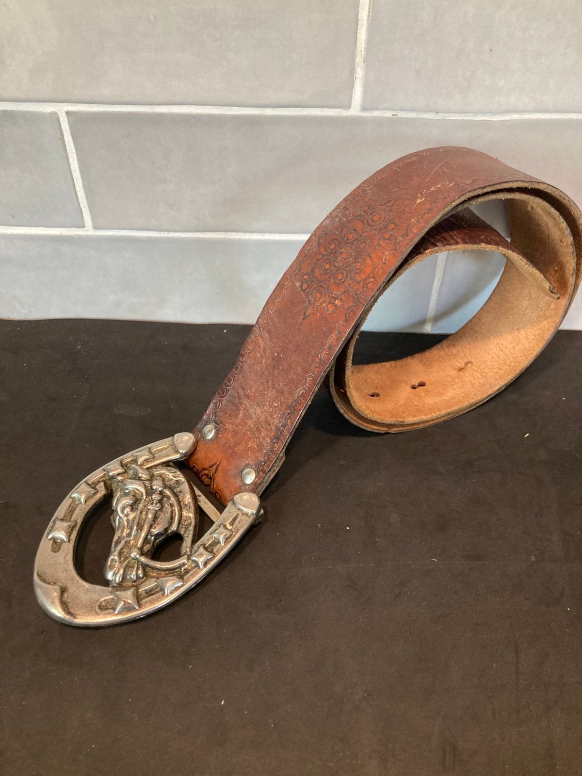 Vintage ceintuur met hoefijzer/paard (070726), 90 tot 100 cm, Ophalen of Verzenden, Gedragen, 3 tot 5 cm