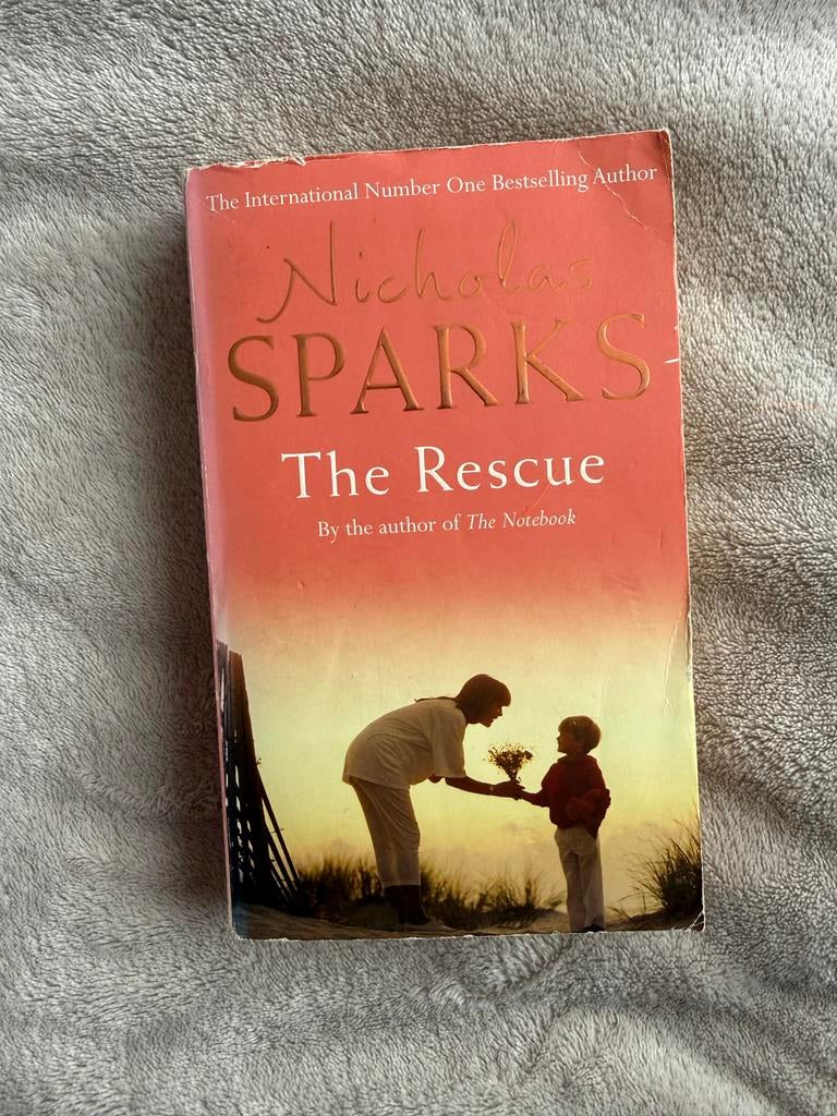 Nicholas Sparks - The Rescue (Romantische Roman), Boeken, Romans, Ophalen, Gelezen