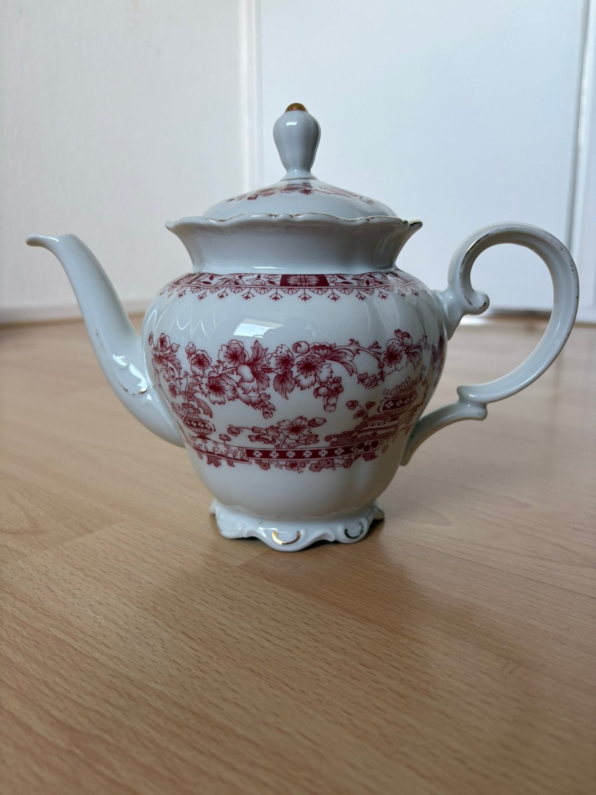 Theepot en mokkakopje Theresia Rood, Ophalen of Verzenden