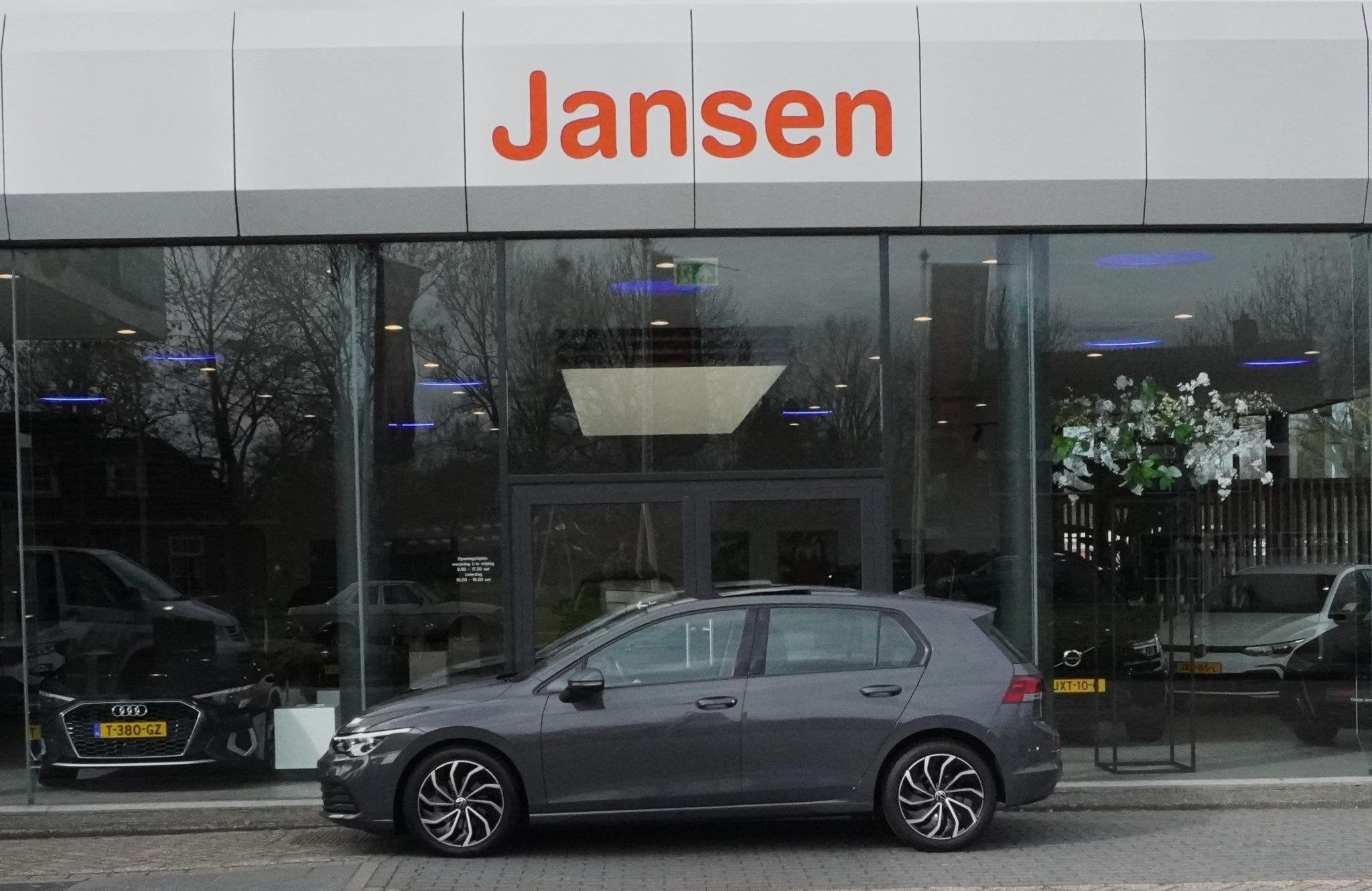 Volkswagen Golf 1.5 TSI Life Business | PANORAMADAK | CARPLA, Auto's, 12 maanden, Stof, Euro 6, 4 cilinders