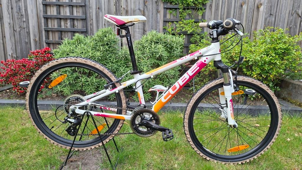 Cube Girl Series 24 inch Mountainbike - Zo goed als nieuw, Fietsen en Brommers, Fietsen | Meisjes, Ophalen, 24 inch, Velgrem, Versnellingen