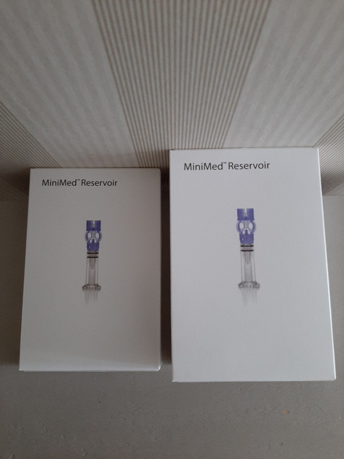 4 dozen Minimed reservoir reservoirs 3ml nieuw!, Diversen, Verpleegmiddelen, Ophalen of Verzenden, Nieuw