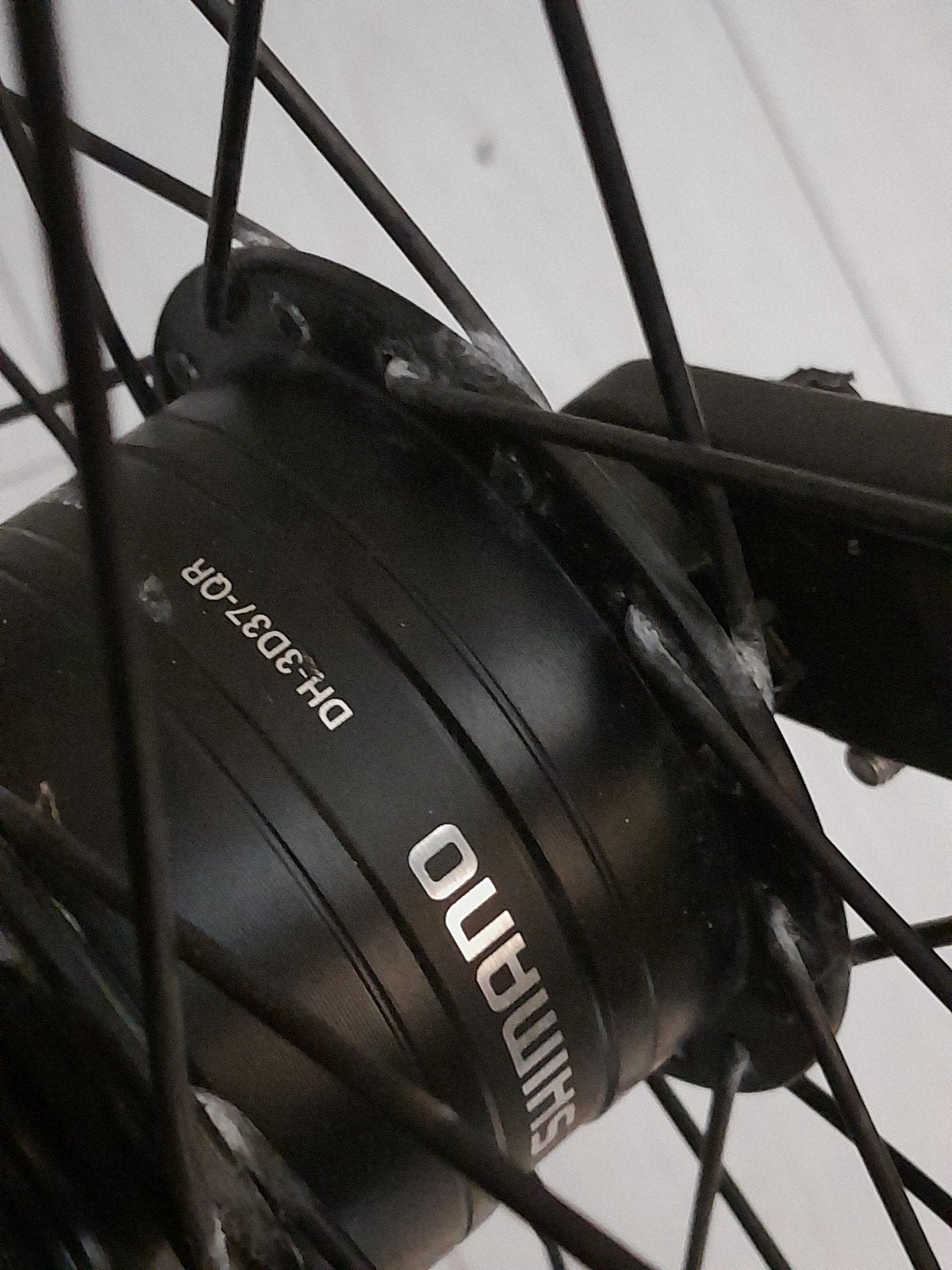 Shimano DH-3D37-QR voorwiel remschijf schwalbe band 28 inch, Fietsen en Brommers, Fietsonderdelen, Ophalen, Gebruikt, Band, Elektrische fiets