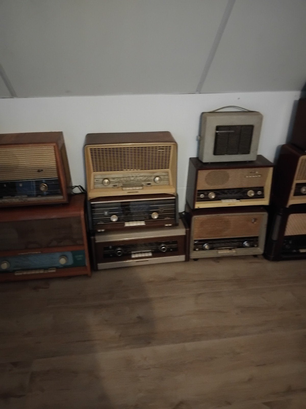 Te koop 20 oude radio,s, Antiek en Kunst, Ophalen