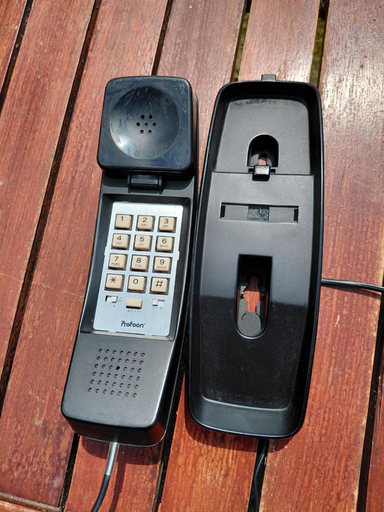 Zwarte Profoon wandtelefoon jaren '80 - Werkt perfect, Ophalen of Verzenden, Gebruikt