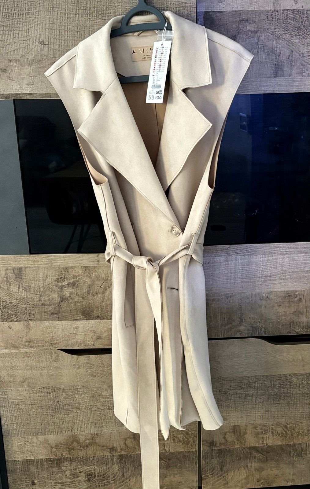 Nieuwe beige mouwloze jas van Amisu, maat 38, Maat 38/40 (M), Beige, Nieuw, Ophalen of Verzenden