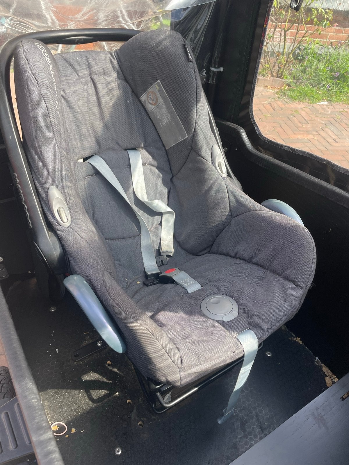 Maxi-Cosi Baby Mee fietsstoel voor bakfiets incl. Maxi cosi, Ophalen, Gebruikt, Overige methoden, Zijbescherming