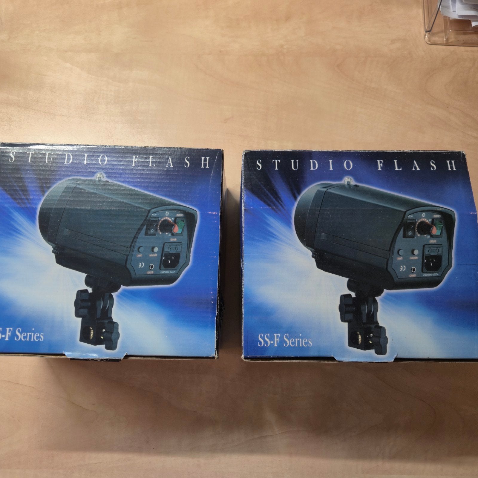 Falcon Eyes SS-150F Studioflitser (2 stuks), Audio, Tv en Foto, Fotografie | Flitsers, Instellicht, Ophalen of Verzenden, Zo goed als nieuw