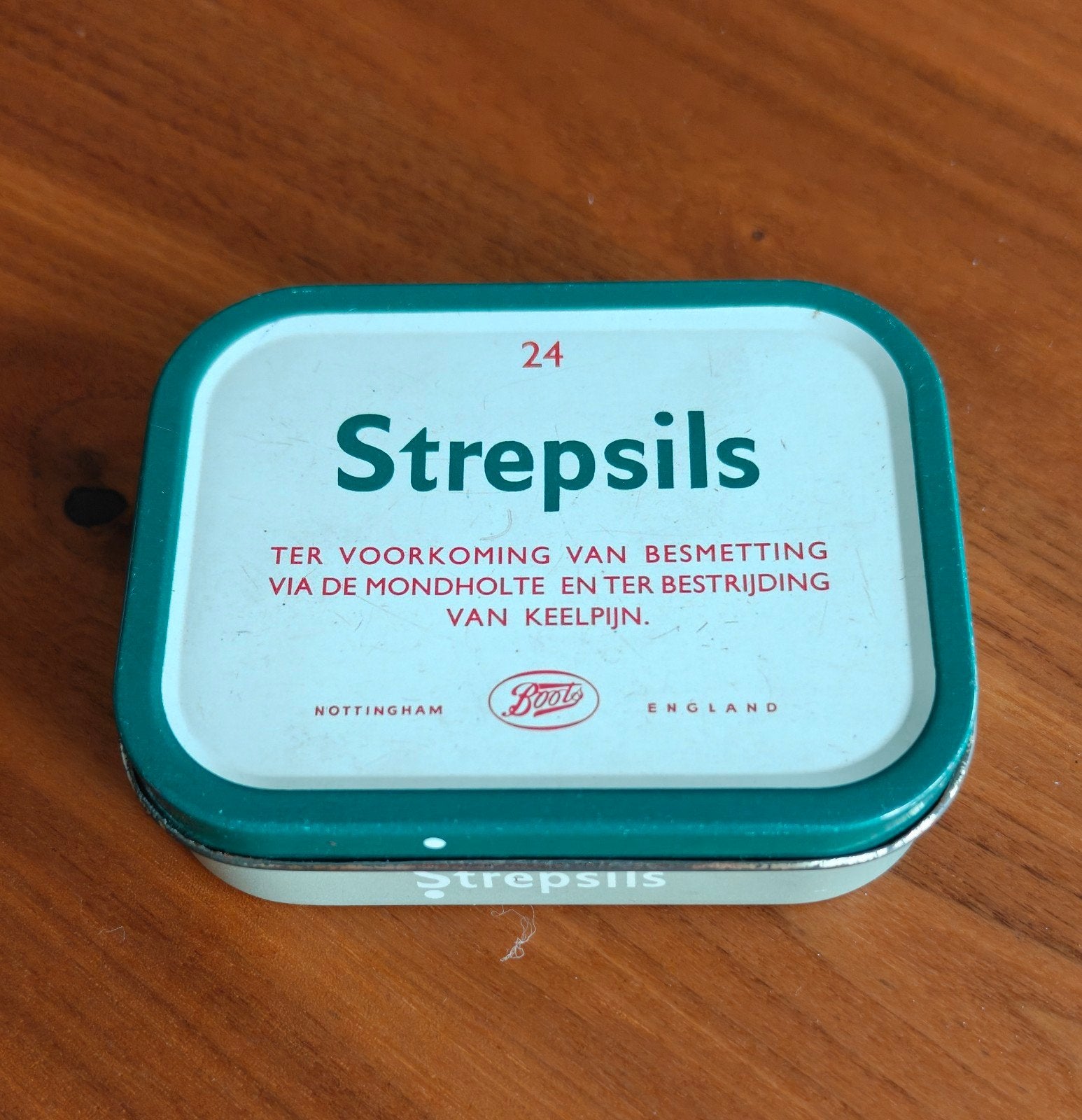 Vintage Strepsils blikje - Boots Nottingham England, Verzamelen, Ophalen of Verzenden, Gebruikt