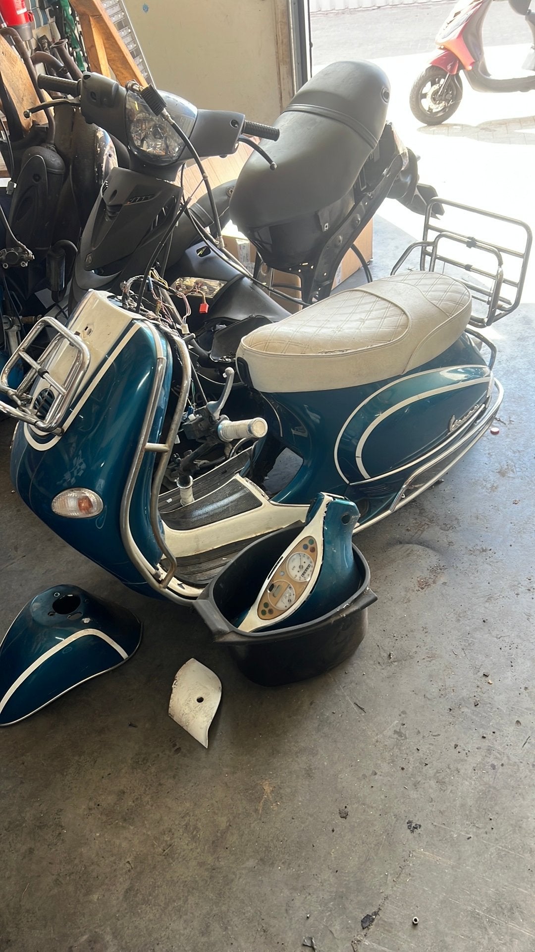 vespa et 2 onderdelen, Ophalen of Verzenden, Zo goed als nieuw, Frame, Vespa