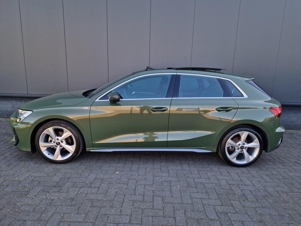 Audi A3 Sportback 35 TFSI 2xS-line/Pano/Virtual/ACC/Matrix/S, 12 maanden, Zwart, 4 cilinders, Leder en Stof