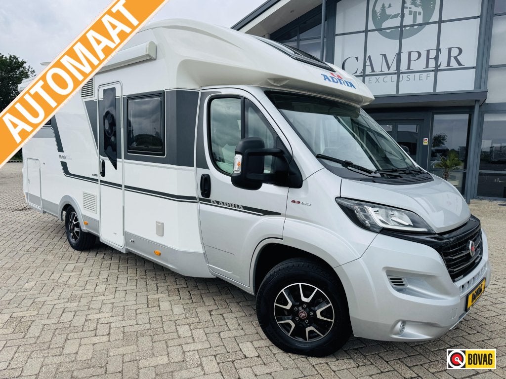 Adria Matrix 670 DC GT Edition Automaat Luchtvering, Caravans en Kamperen, Campers, Automaat, Fiat, Bedrijf, Diesel