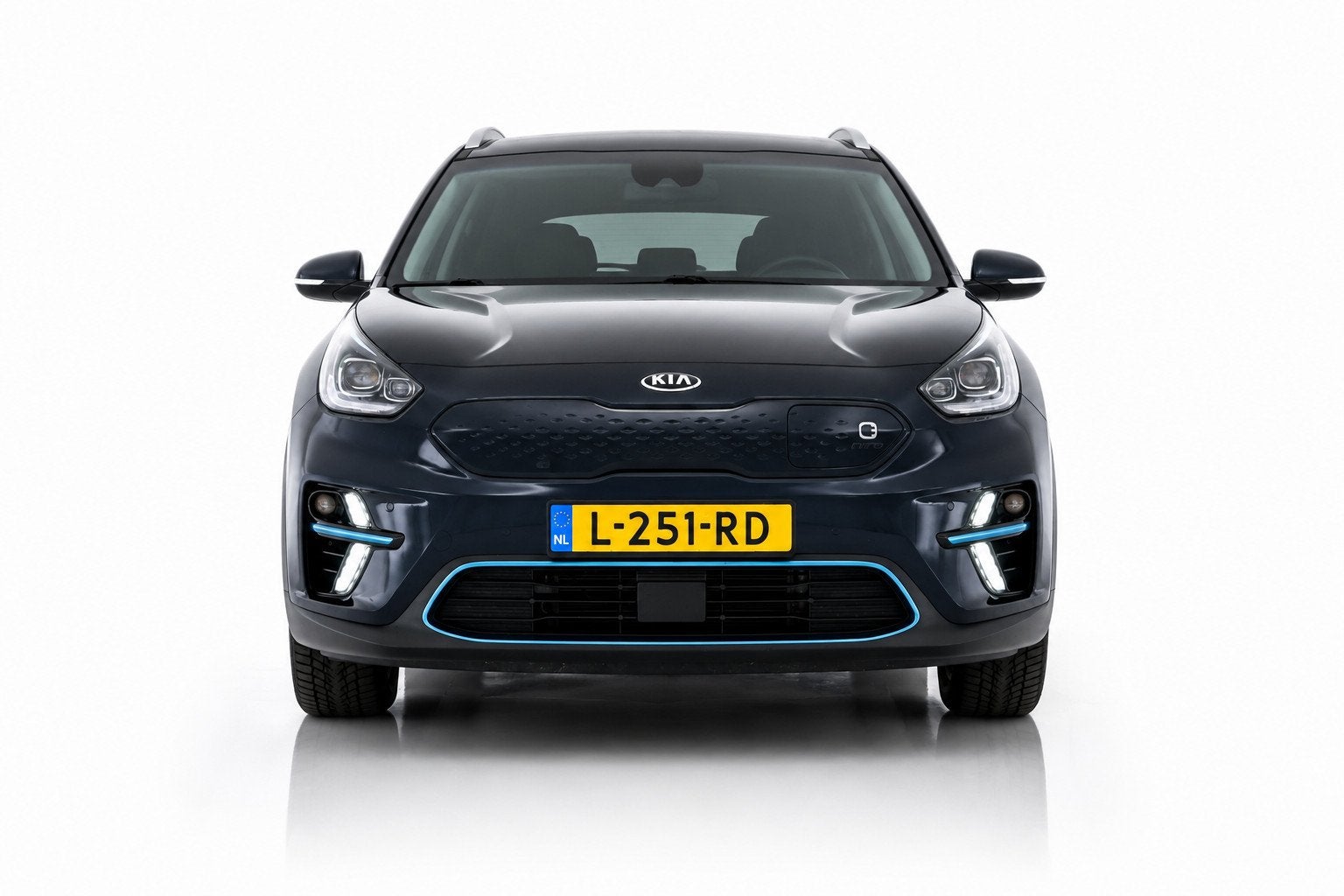 Kia E-Niro DynamicPlusLine 64 kWh SOH 99.6% | STOELVERWARMIN, Automatische klimaatregeling, Gebruikt, Zwart, 1712 kg