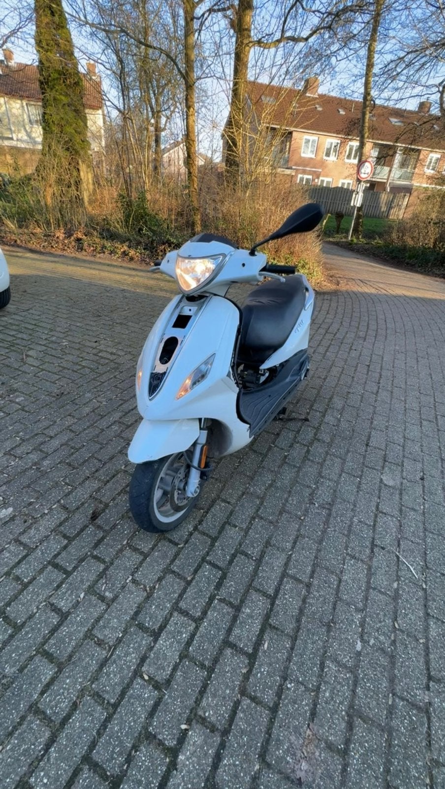 Piaggio Fly snor 2017 – Opknapper, Fietsen en Brommers, Scooters | Piaggio, Ophalen, Gebruikt, Fly, Benzine