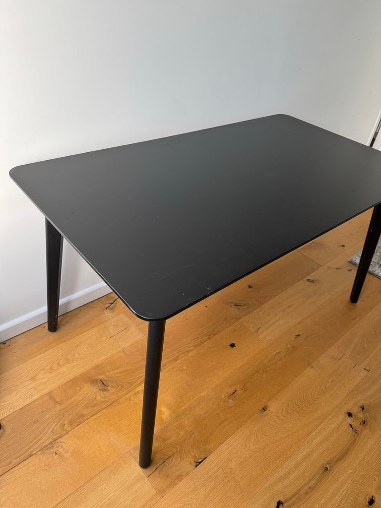 Ikea Lisabo eettafel/bureau zwart 140x78cm, Ophalen, 100 tot 150 cm, 50 tot 100 cm, Zo goed als nieuw