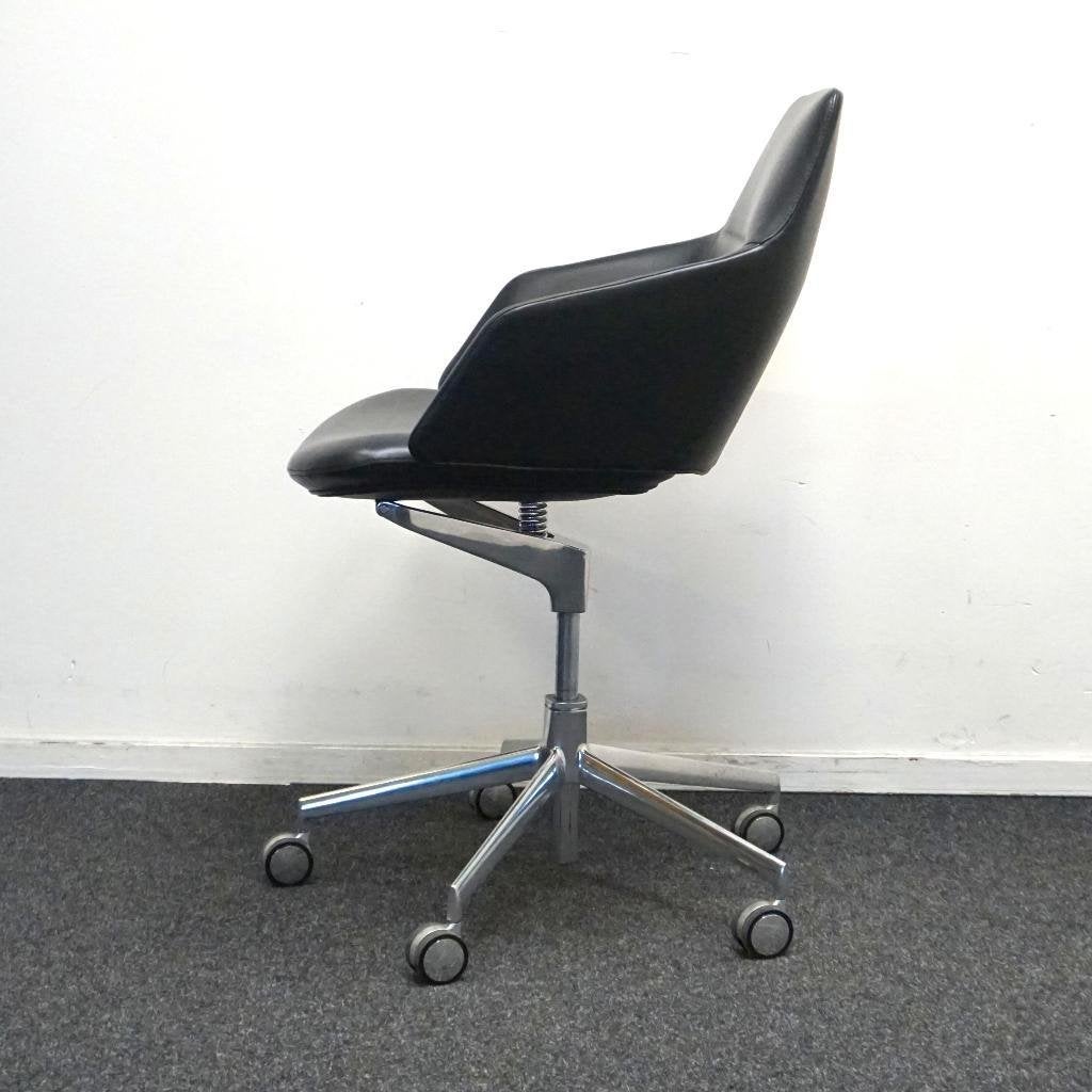 Arper Aston Design Stoelen | Verrijdbaar | Zwart Leer, Gebruikt, -, Zwart, -