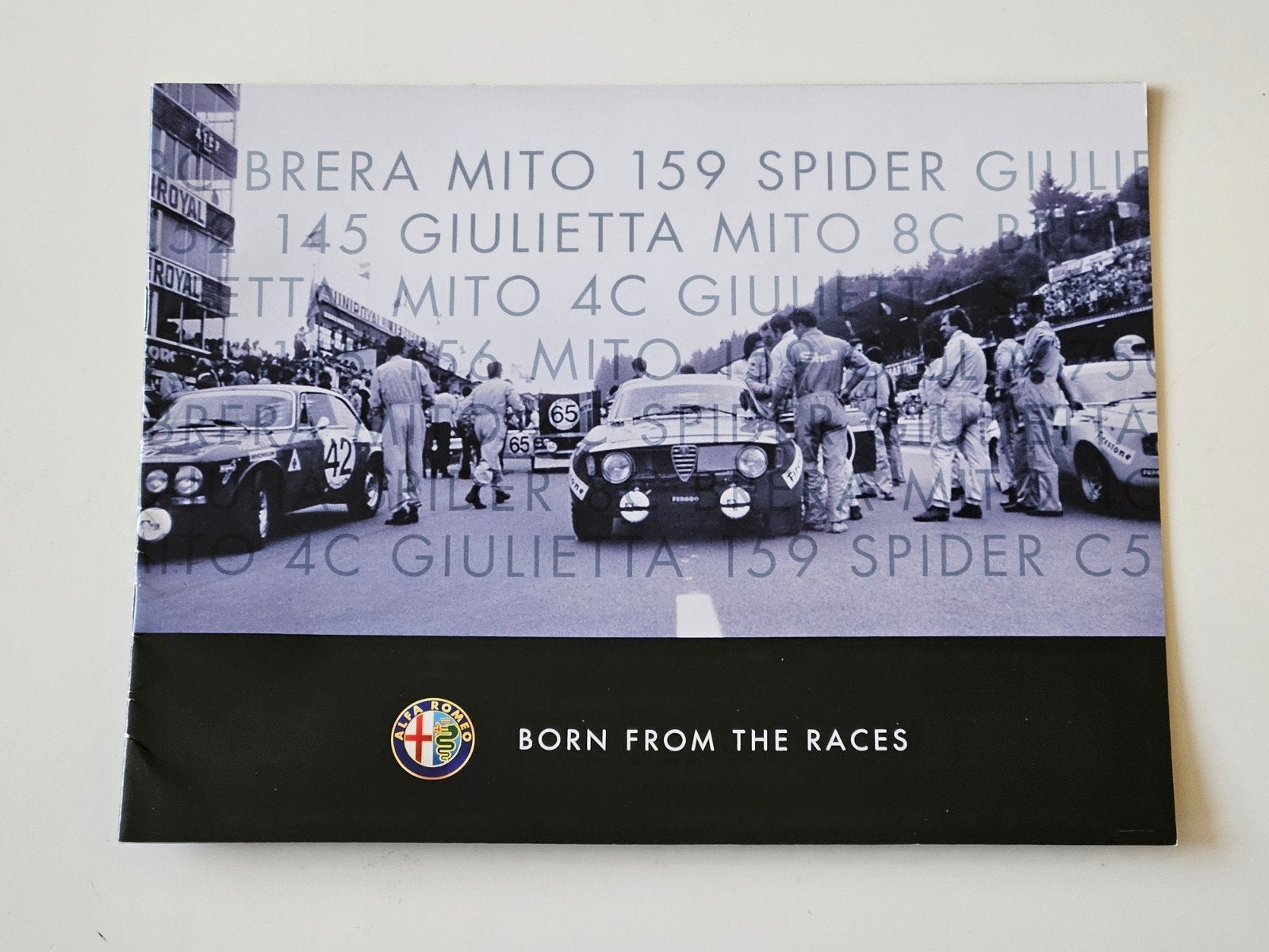 Alfa Romeo Brochure - Born From The Races, Ophalen of Verzenden, Zo goed als nieuw, Alfa Romeo